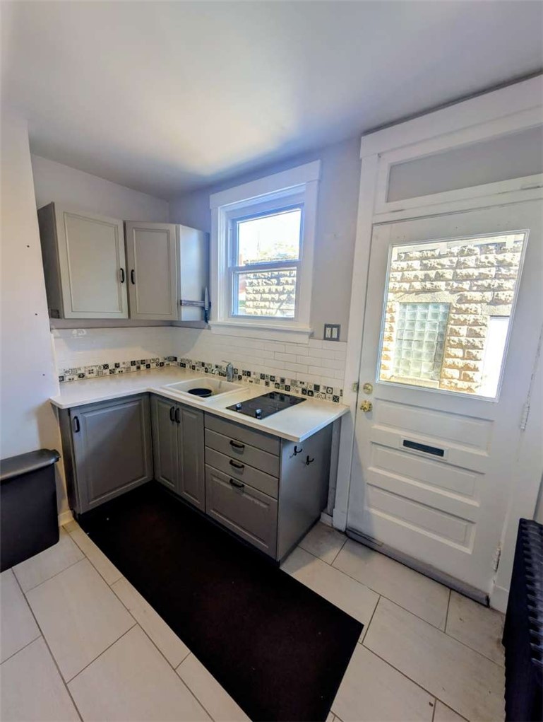 904 N Saint Clair St — photo 3
