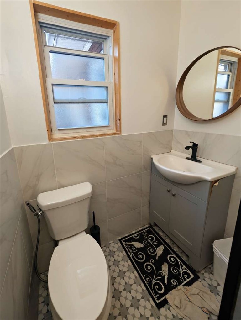 904 N Saint Clair St — photo 8
