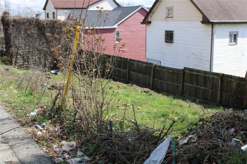 2206 Elsie St — photo 6