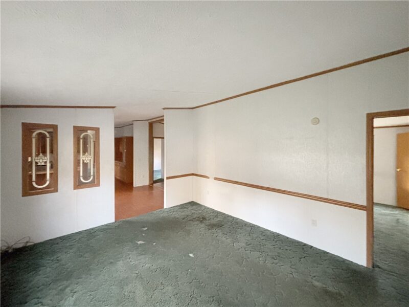 626 Quemahoning St — photo 3