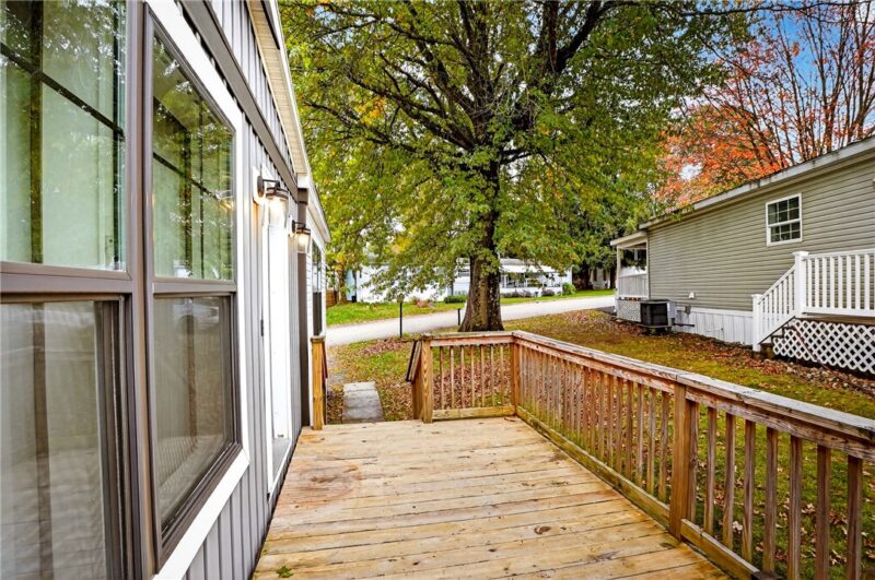 426 Perry Cir — photo 2