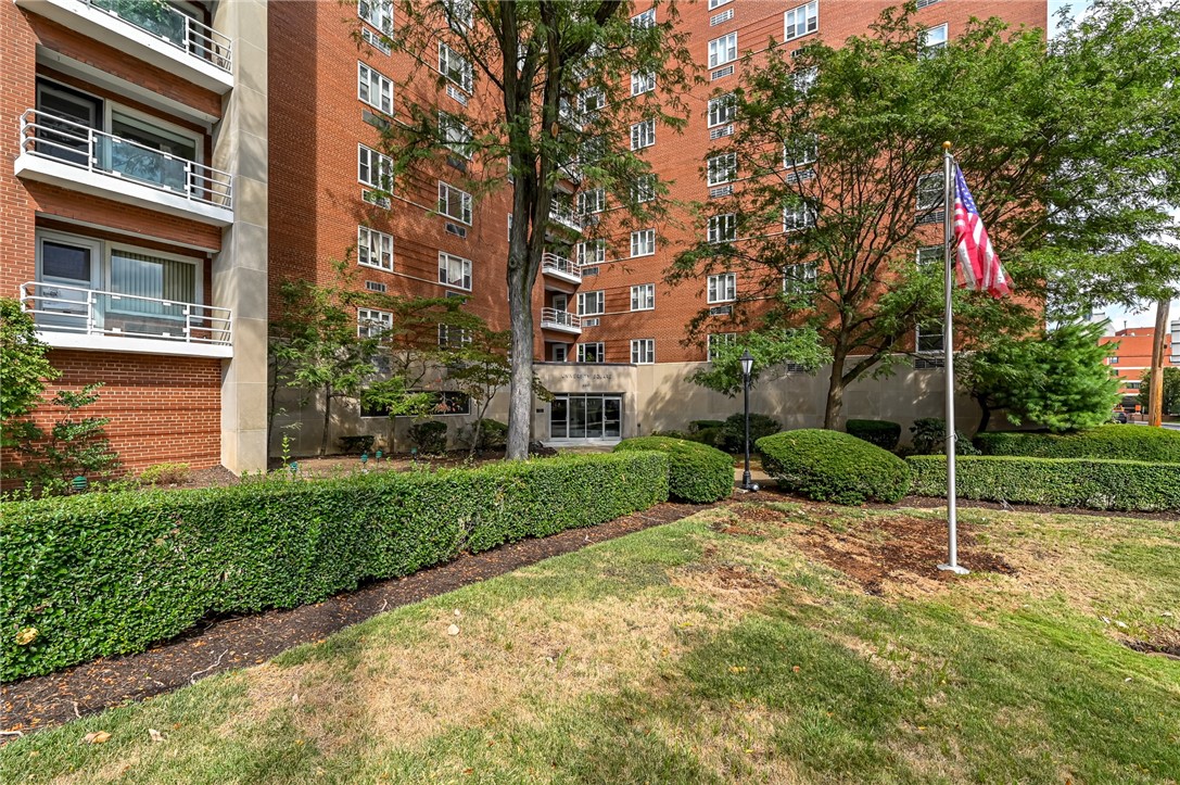 4601 Fifth Avenue 322 — photo 1