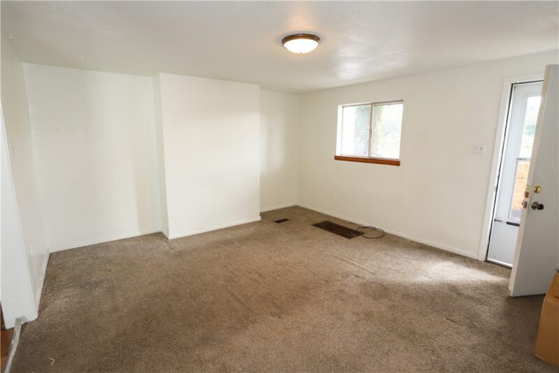 906 Florence Ave — photo 3