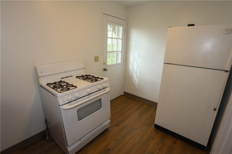 906 Florence Ave — photo 8