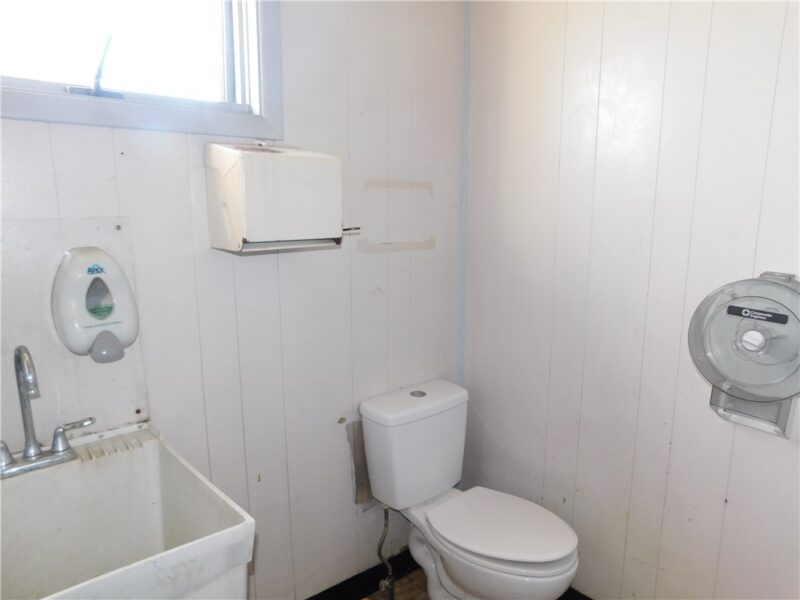 628 Fallowfield Avenue — photo 8