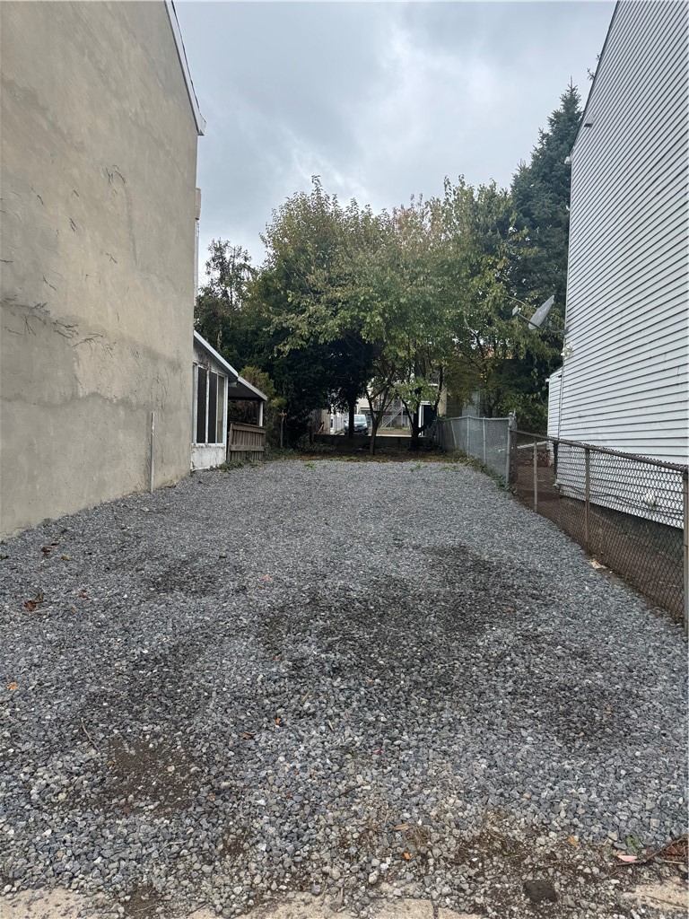 604 Edmond St — photo 2