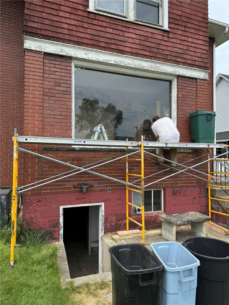 216 E Pike St — photo 6