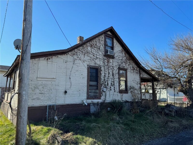 220 E Jackson St — photo 6