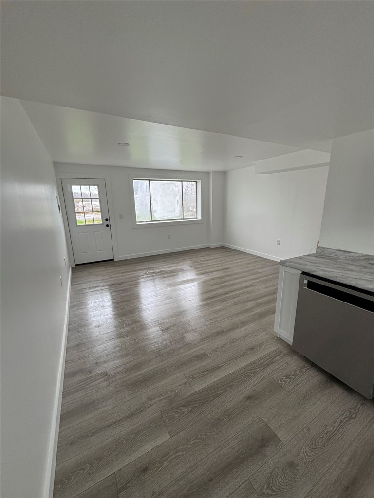 216 E Jackson St — photo 6