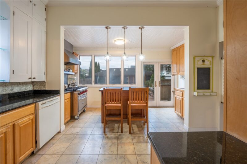 249 S Walnut Street — photo 6
