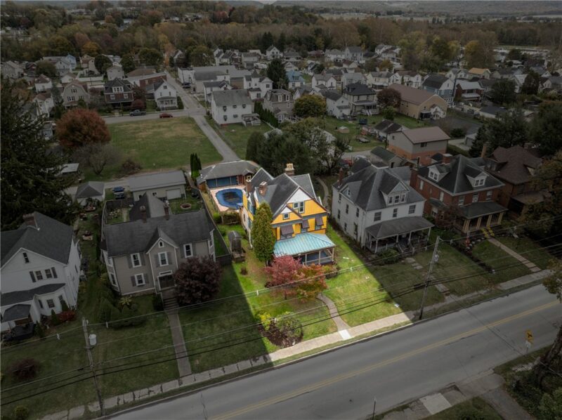 249 S Walnut Street — photo 8