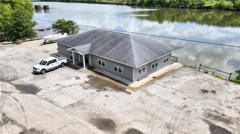 736 Front St — photo 5
