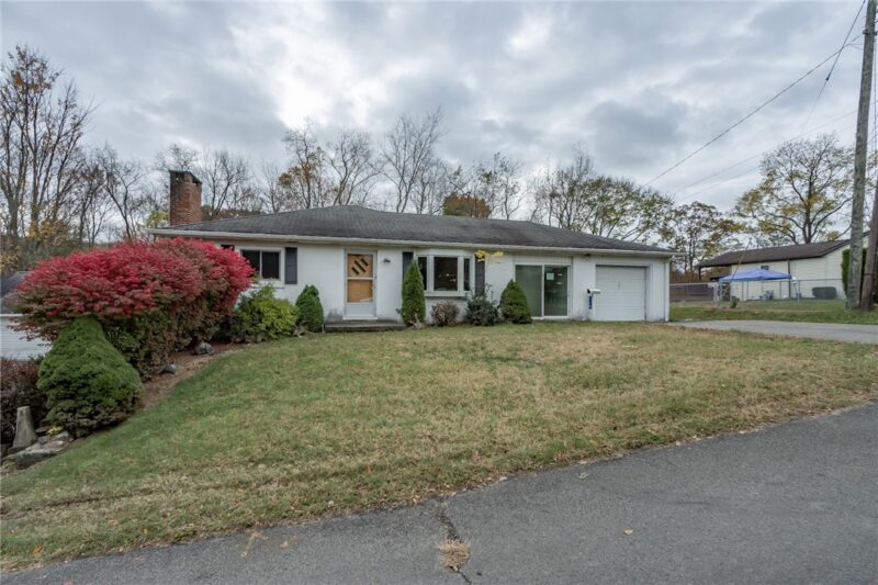115 Acadia Ln — photo 2