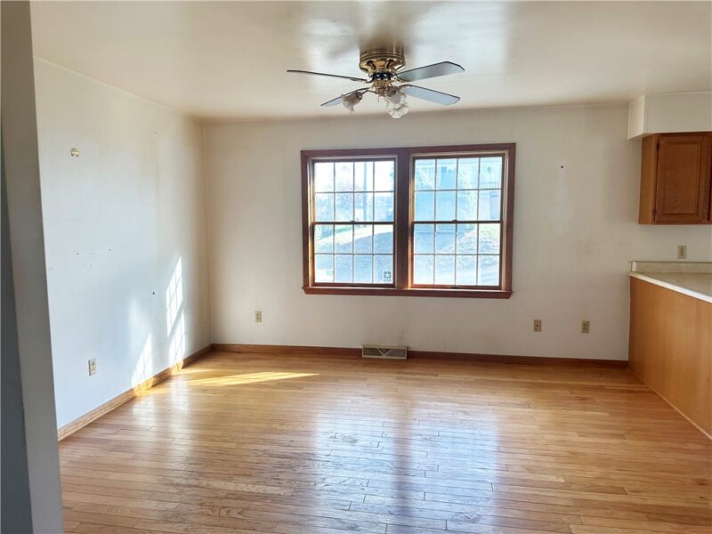 100 Belmont Ave — photo 4
