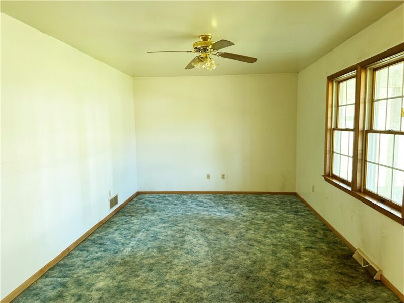 100 Belmont Ave — photo 5