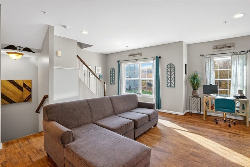 120 John Street — photo 4