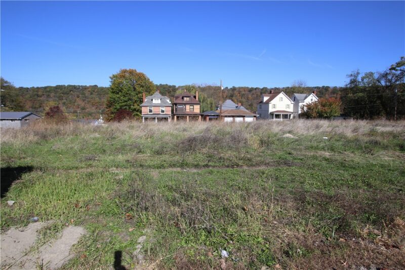 717 Lincoln Street (corner of 9th) — photo 4