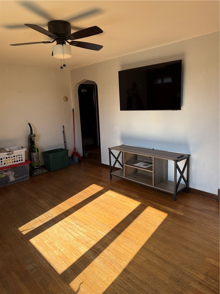 3323 Villawood Ave — photo 6