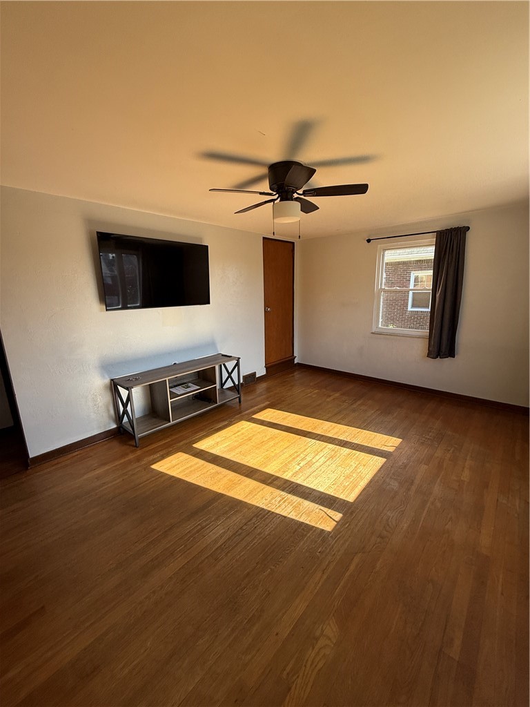 3323 Villawood Ave — photo 7