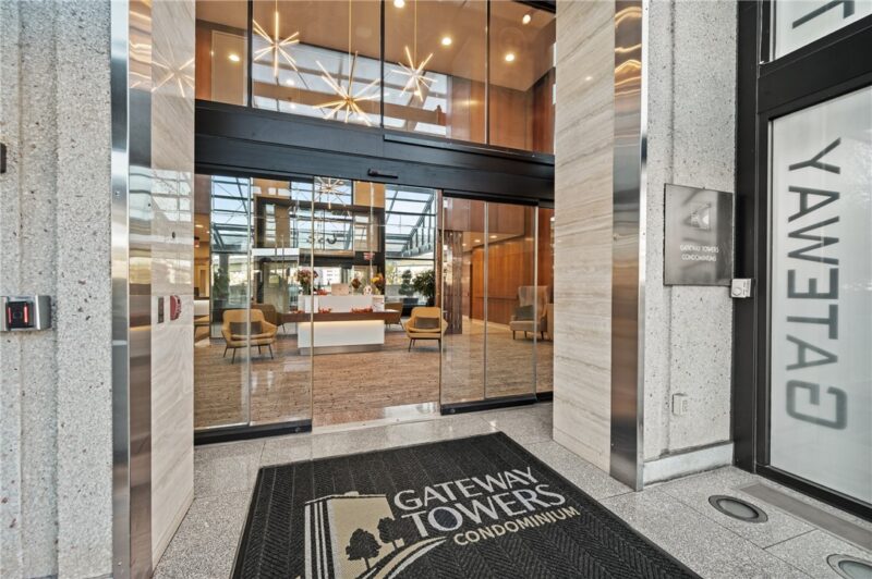320 Fort Duquesne Blvd. 11-O — photo 2
