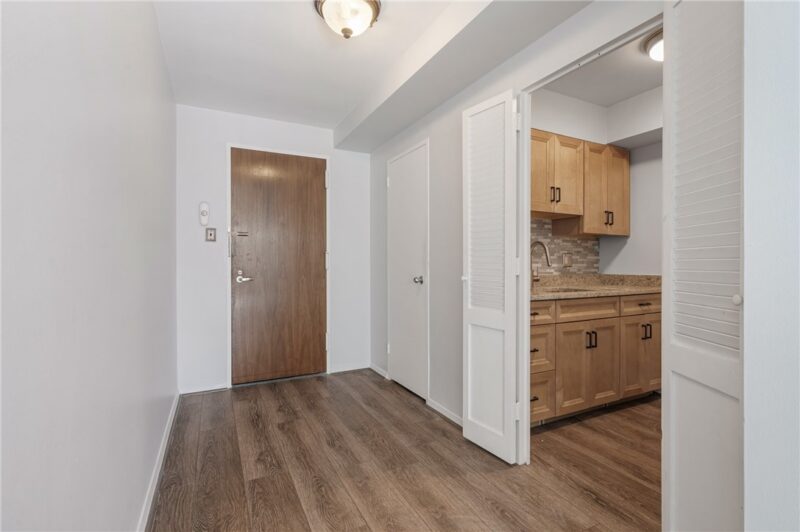 320 Fort Duquesne Blvd. 11-O — photo 6