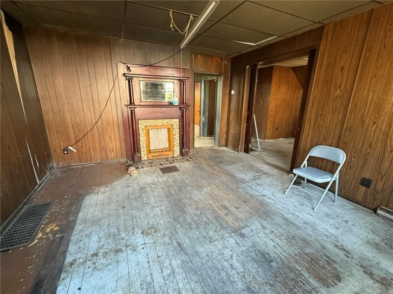 104 E CHURCH AVENUE — photo 4