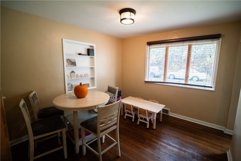 1253 Lakewood Ave — photo 7