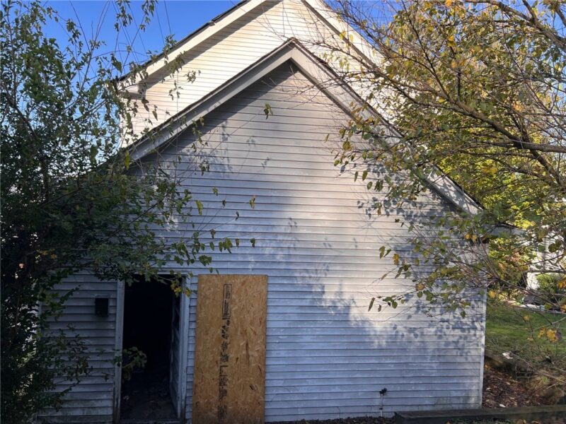 843 Delaware Ave — photo 4