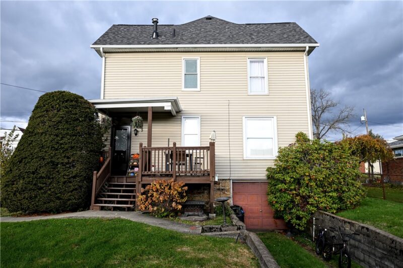 208 Independence Street — photo 2