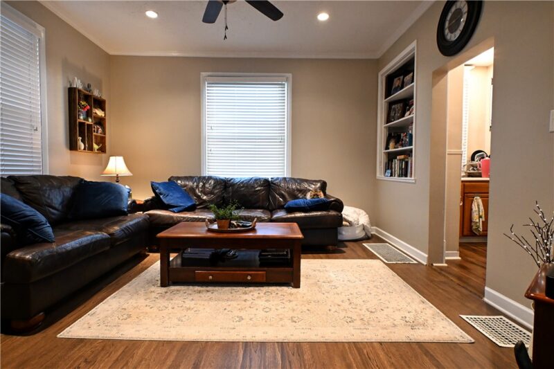 208 Independence Street — photo 4