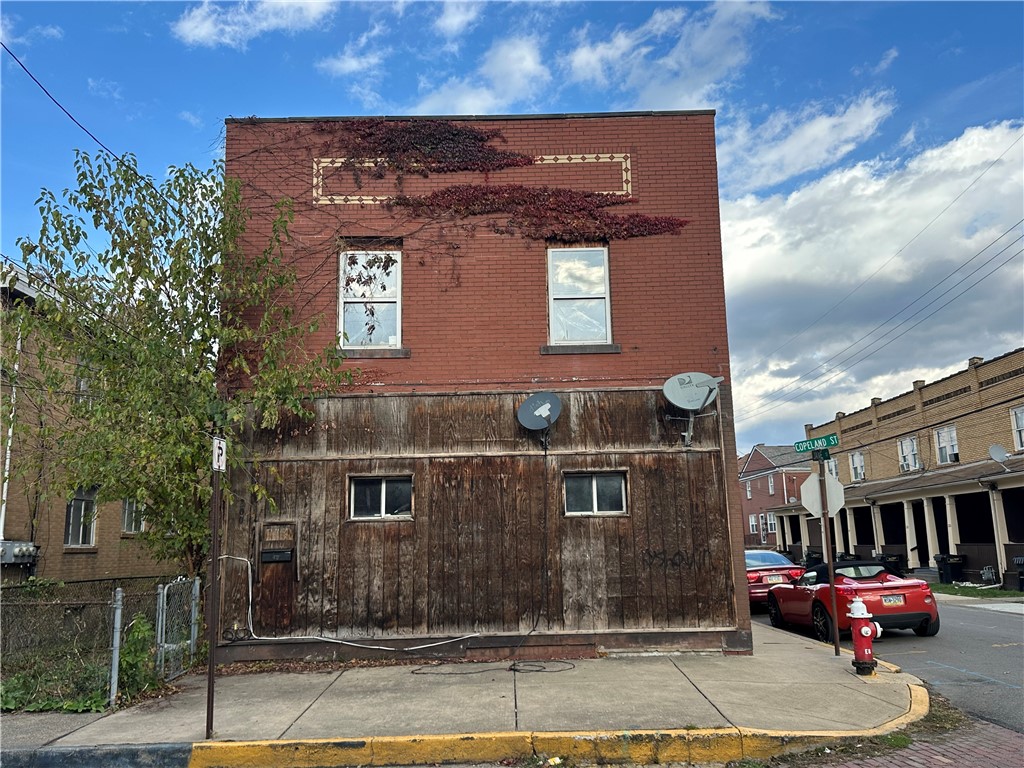200 Copeland Street — photo 1