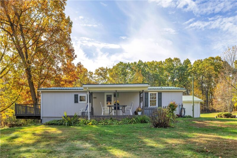 2200 Prospect Rd — photo 3