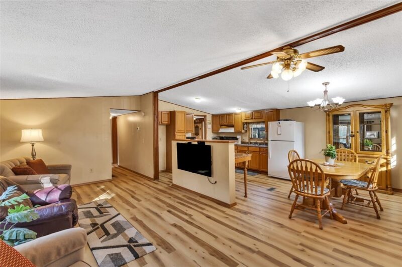 2200 Prospect Rd — photo 8