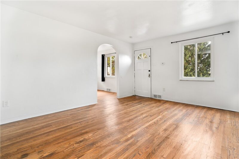 1525 Collins Road — photo 3