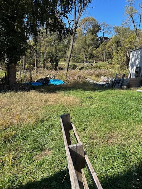 1327 Grotto St — photo 6