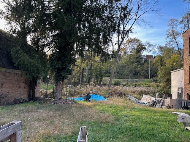 1327 Grotto St — photo 7