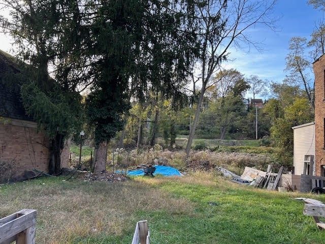 1327 Grotto St — photo 8