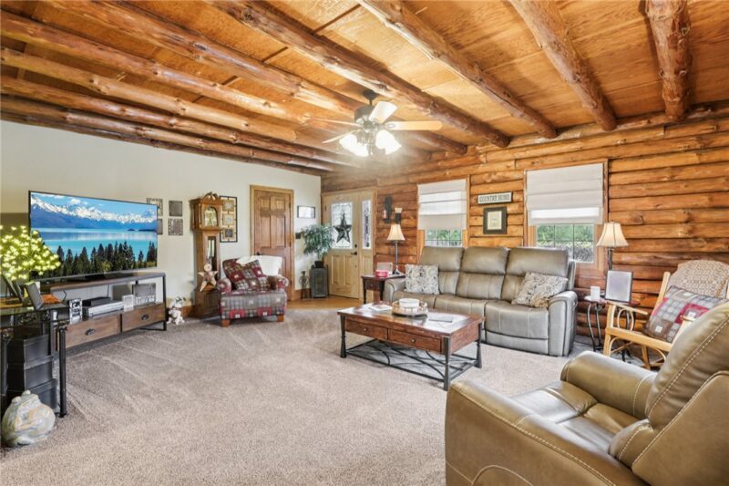 718 McDowell Rd — photo 6