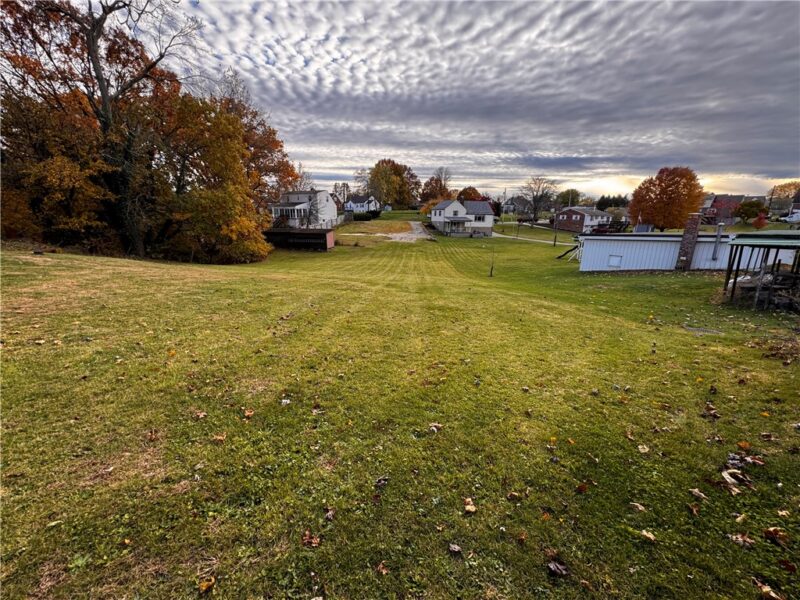 176 Jefferson Dr — photo 4