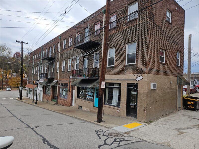 2215 ARDMORE BLVD — photo 2