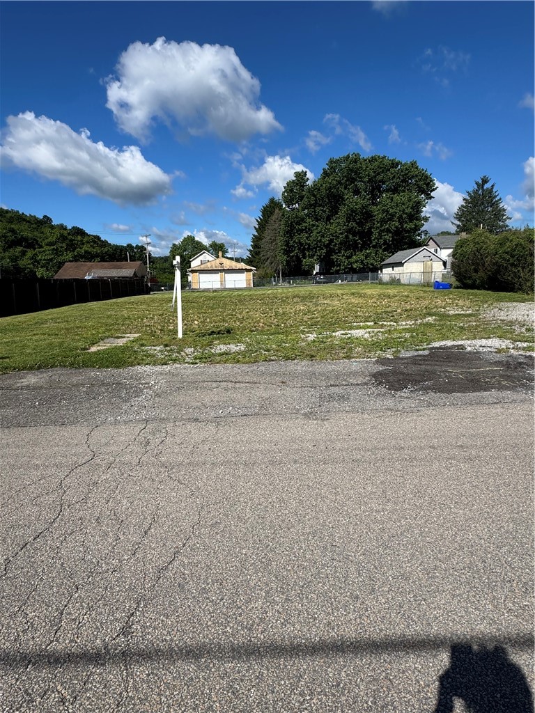 111 Poplar St — photo 2