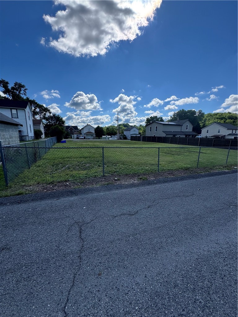 111 Poplar St — photo 3