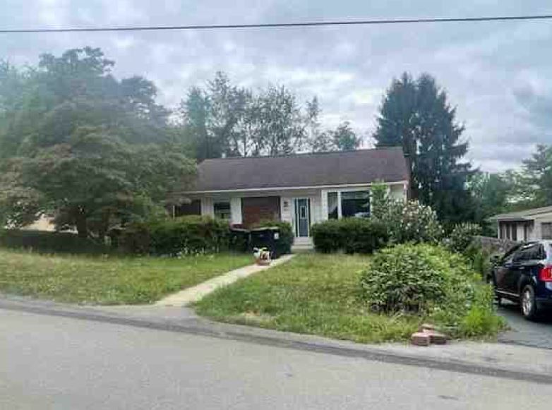 1905 Fox Ave — photo 1