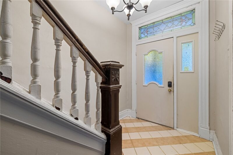 118 Carrick — photo 3