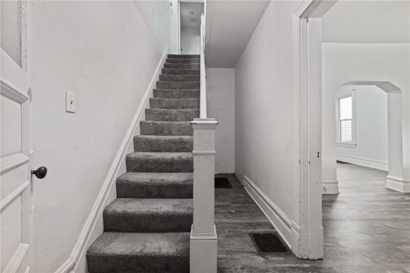 410 Hays Ave — photo 4