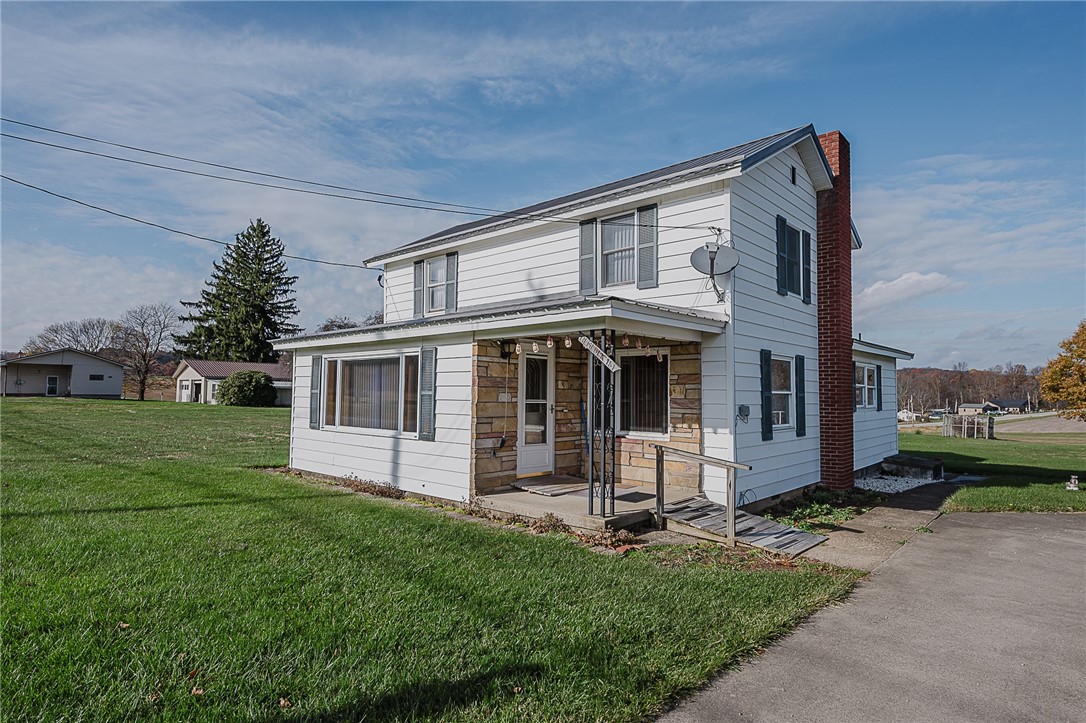 151 Hemlock Rd — photo 1