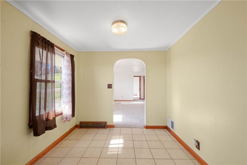 275 Hallam Rd — photo 7