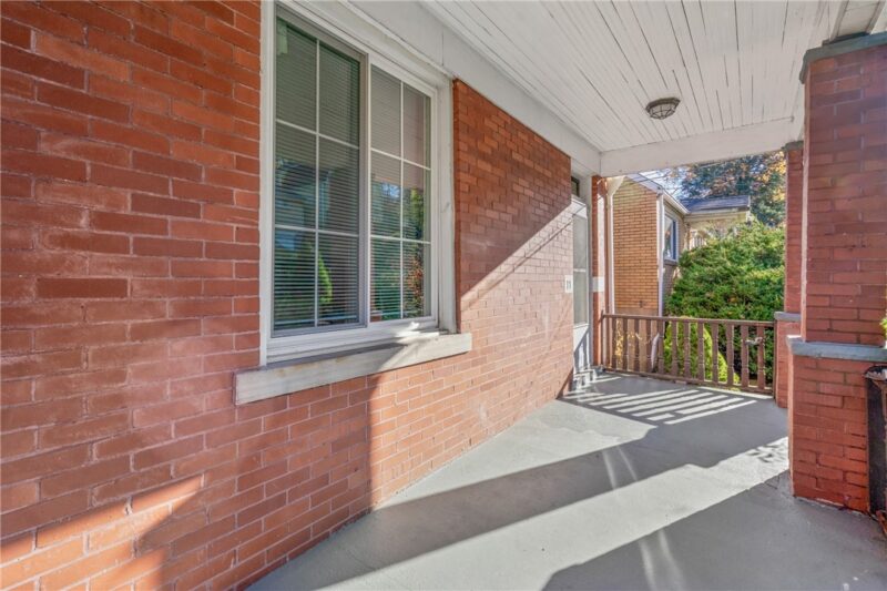 17 Marwood Ave — photo 3