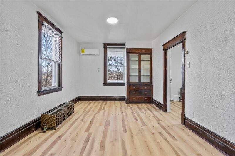 17 Marwood Ave — photo 7