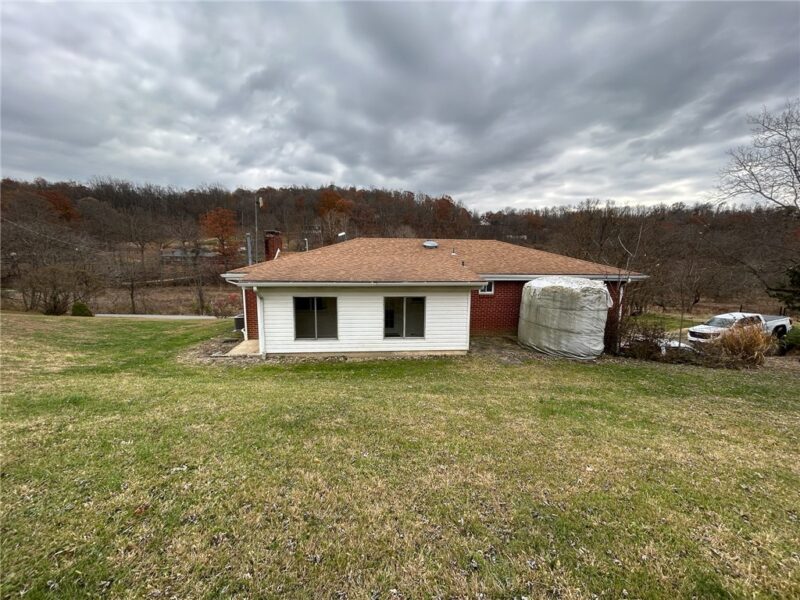 389 Rural Valley Rd — photo 3